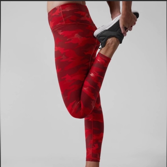 Athleta Pants - ATHLETA Elation Train Printed 7/8 Tight
Red Camo Womens XS